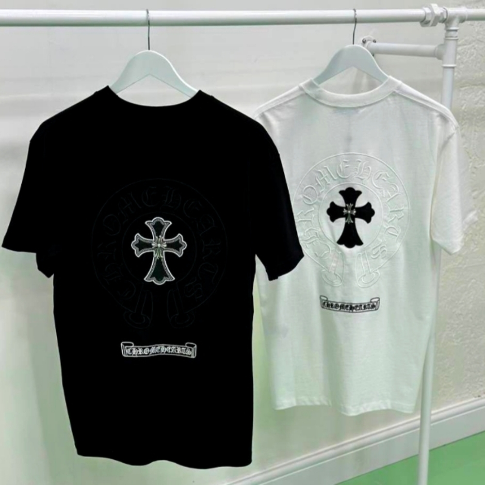 You’re selling Chrome Hearts–style graphicT-shirts, available in black and white